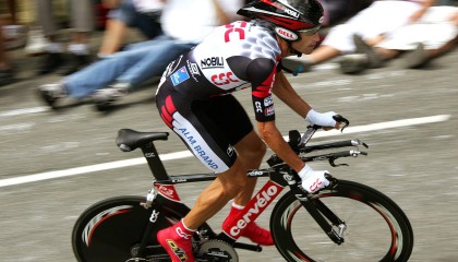 九游网游官网-_体育精神：公平竞争背后的故事_，竞技体育公平性的体现