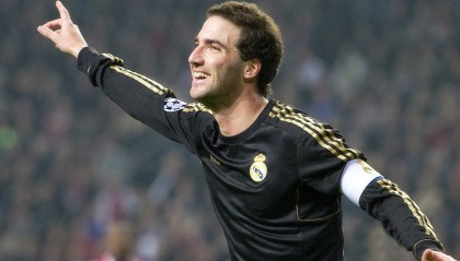 九游体育ios-湖人老将回归母校演讲，讲述NBA奋斗旅程，湖人离队球员再次回归